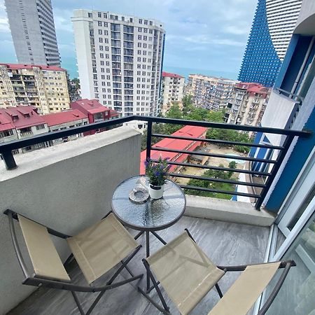 巴统Pirosmani 18D, 12 Floor公寓 外观 照片